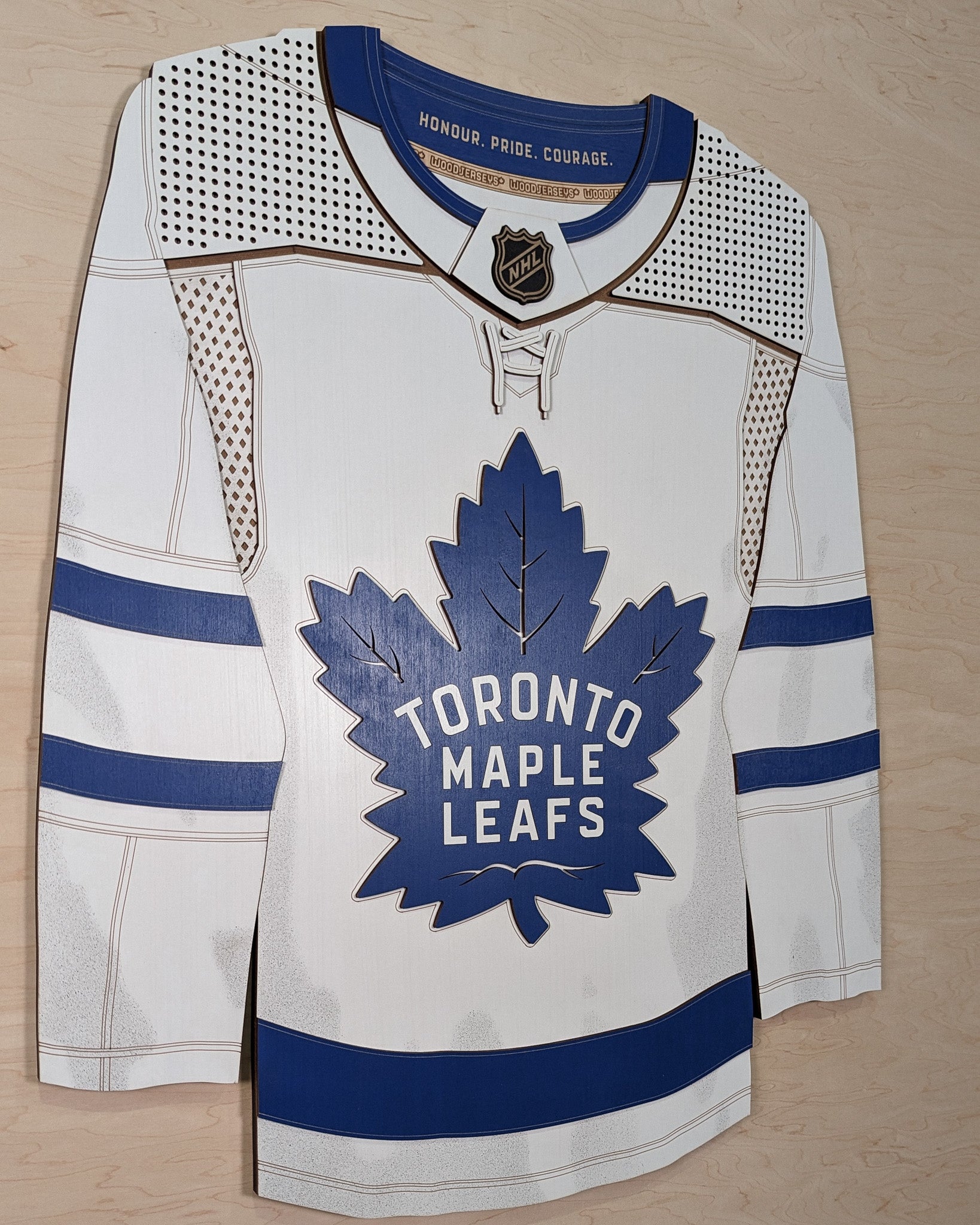 maple leafs away jersey